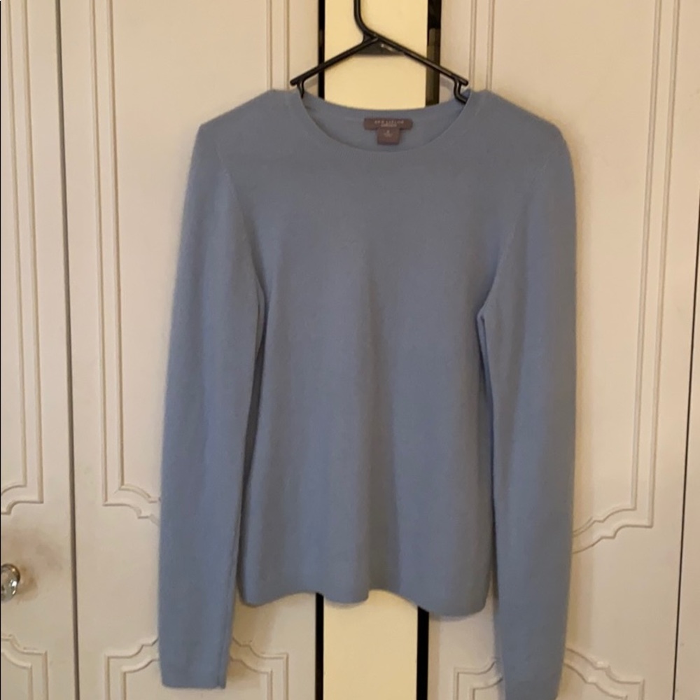 ANN TAYLOR CASHMERE SWEATER